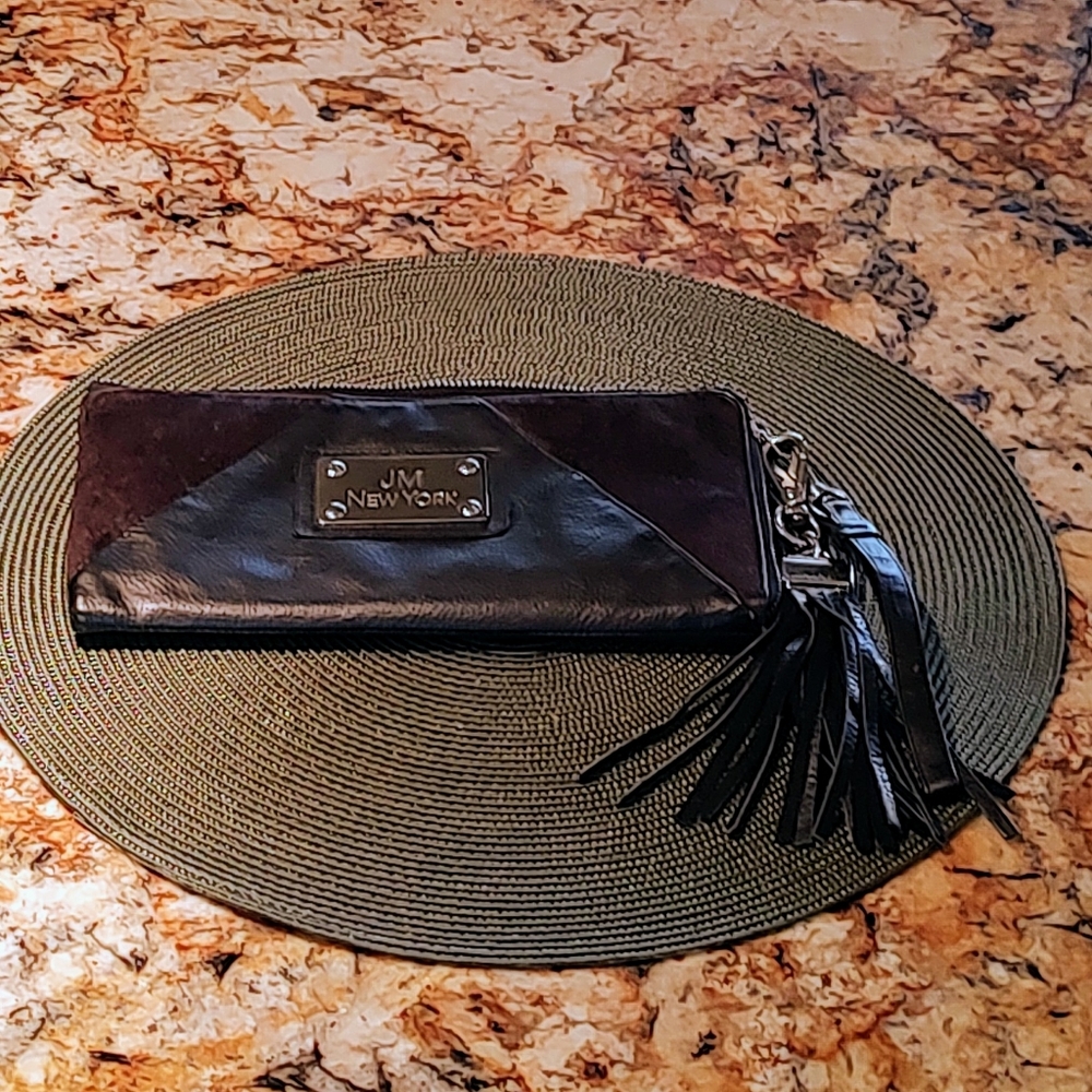 JM New York soft wallet, black with silver hardware. Nice n clean 9.5" X 5"